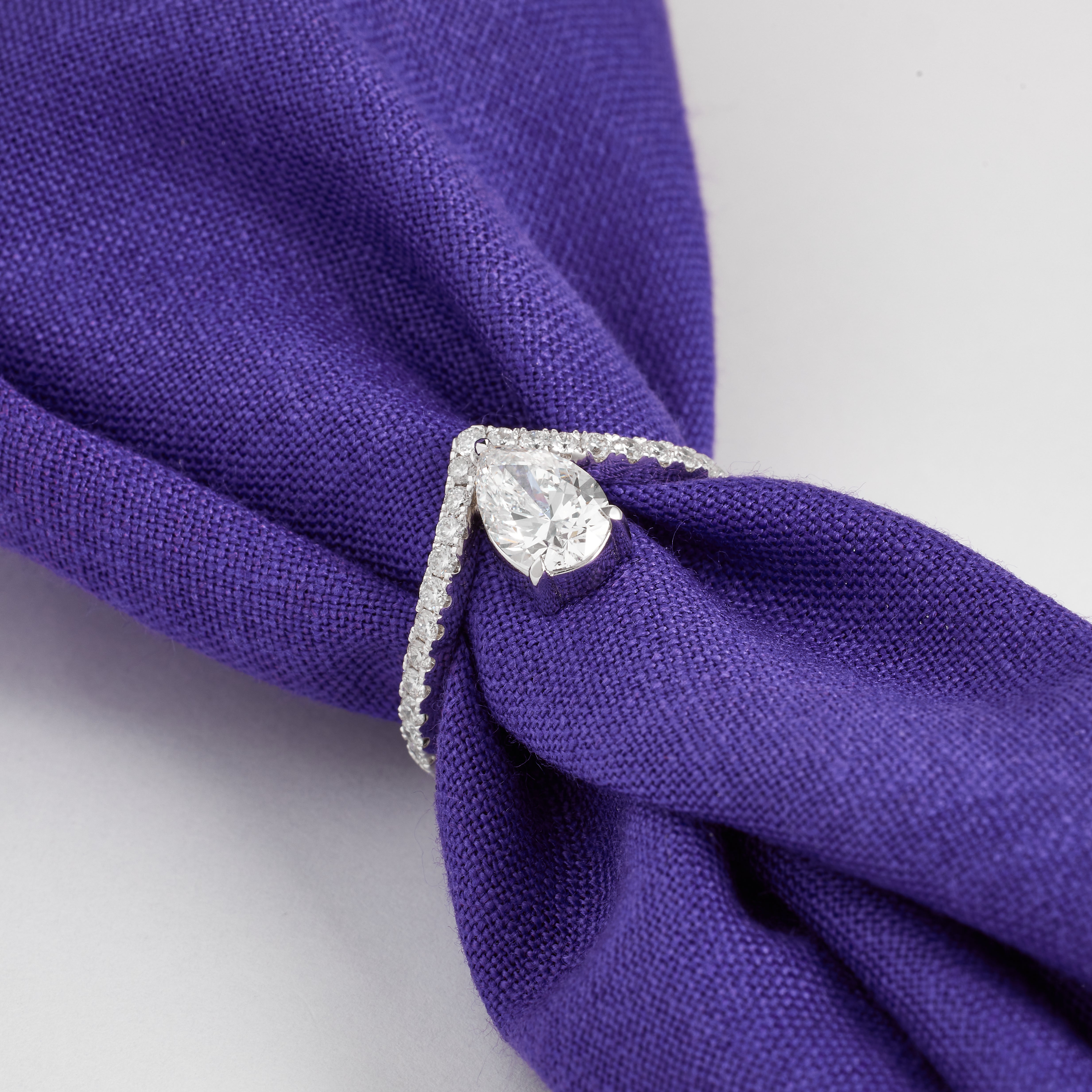 Pear Cut Lab Grown Diamond Engagement Ring, Chevron Shaped Band, 2.00-5.00CT, D/E VVS-VS1, GIA Pear V Shape Pave Ring,Promise Ring Handcraft