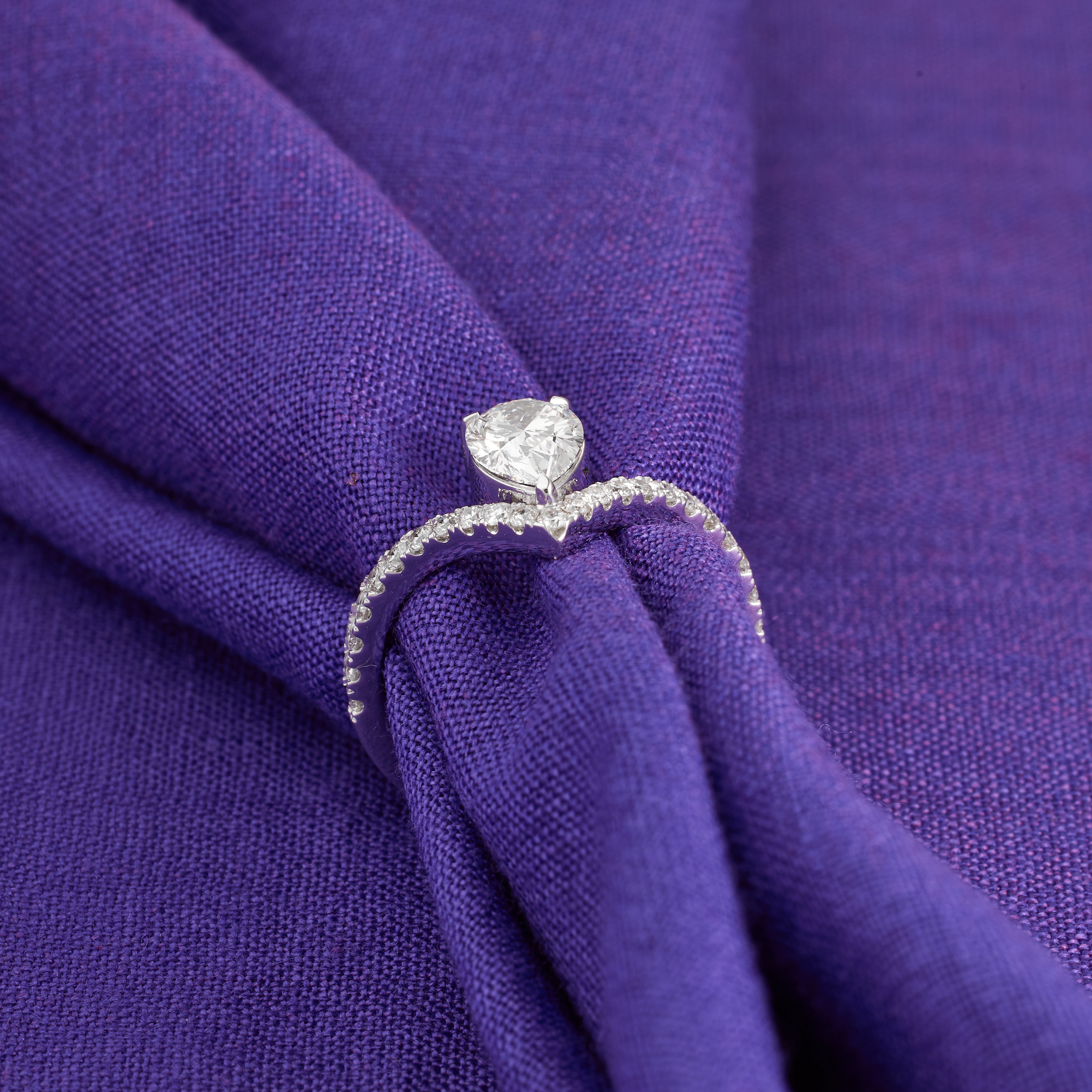 Pear Cut Lab Grown Diamond Engagement Ring, Chevron Shaped Band, 2.00-5.00CT, D/E VVS-VS1, GIA Pear V Shape Pave Ring,Promise Ring Handcraft