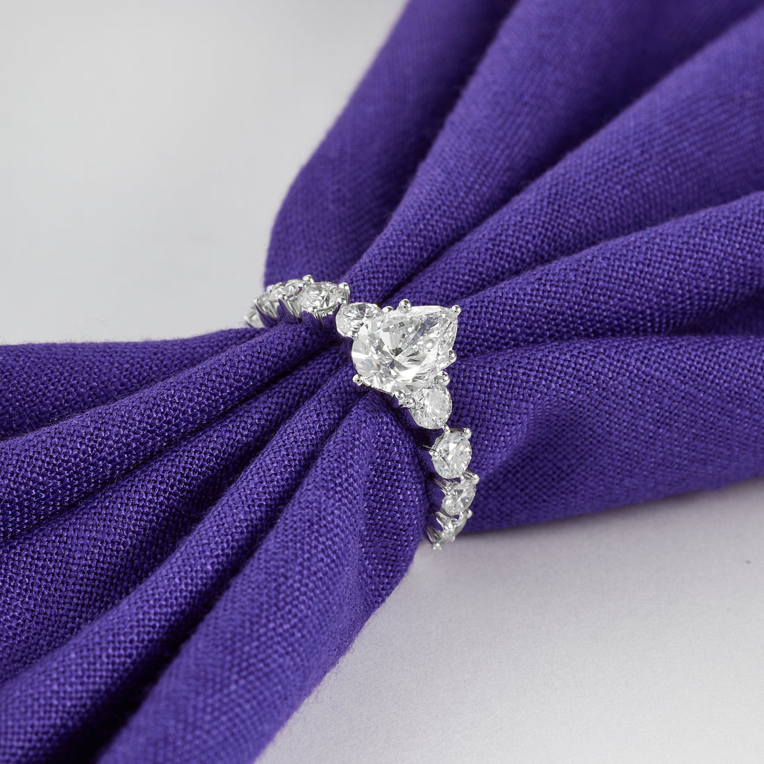 Pear Shaped Lab Grown Diamond Engagement Ring with Tapered Round Side Stones,Unique White Gold Bridal Ring,Vintage Inspired Graduated Ring